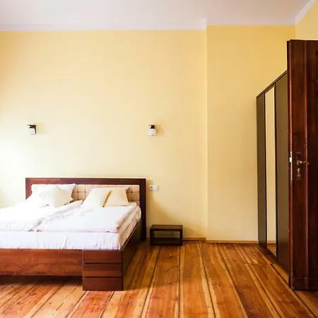 Апартаменты Czar Garbar