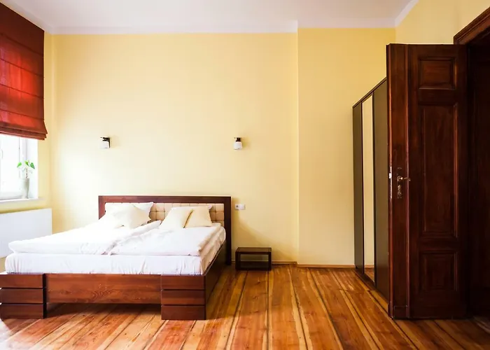 Apartment Czar Garbar